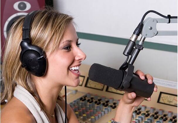 How to start internet radio station legally from Home in 2020 (Free Step-By-Step Guide) | Riggro Digital